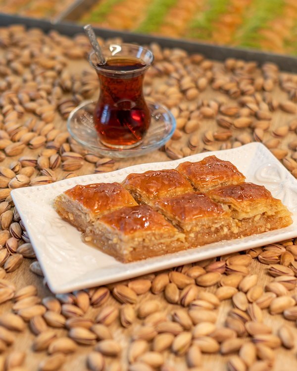 Cevizli Klasik Baklava — Gaziantep'li Cevdet Usta